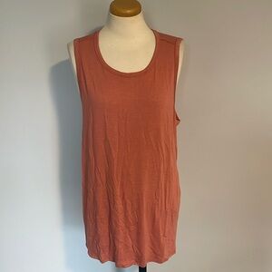 NWT Sleeveless flowy luxe Tank Top